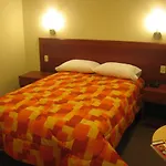 Hotel Sunflowers Inn