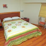 Hotel Sunflowers Inn